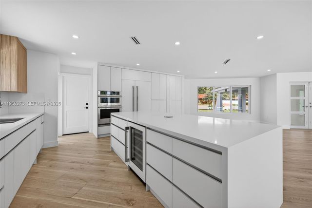 10380 SW 56th Ter, Miami, FL 33173