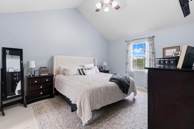 746 E Lake Drive, Livingston, TX 77351