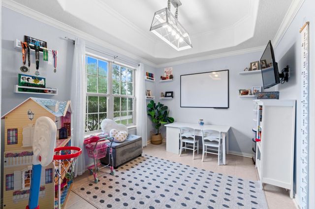 746 E Lake Drive, Livingston, TX 77351