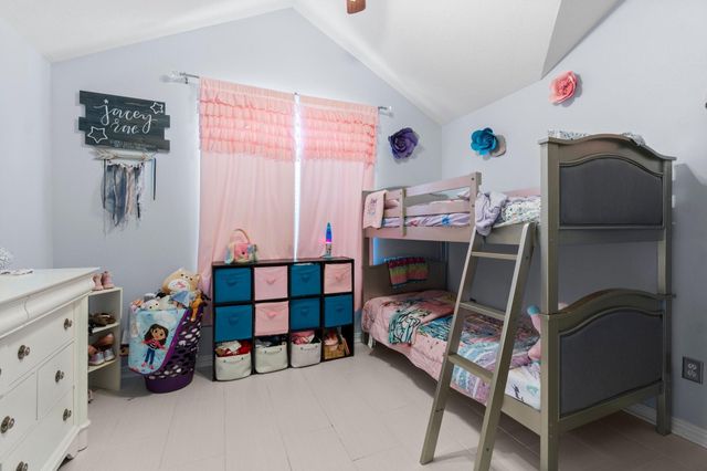 746 E Lake Drive, Livingston, TX 77351