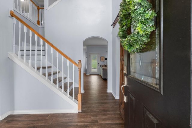 746 E Lake Drive, Livingston, TX 77351