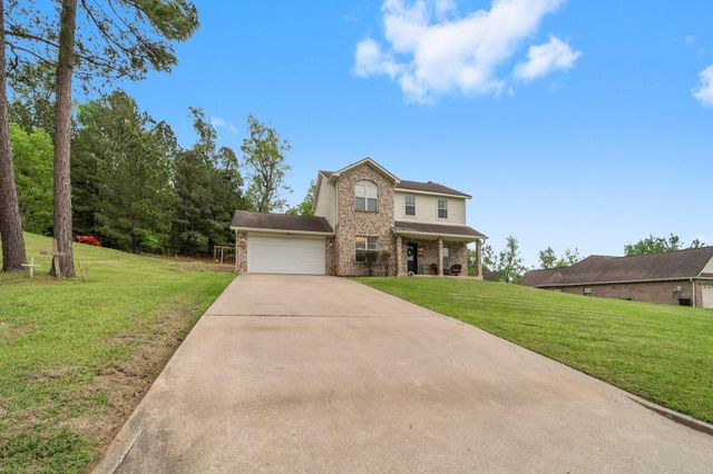 746 E Lake Drive, Livingston, TX 77351