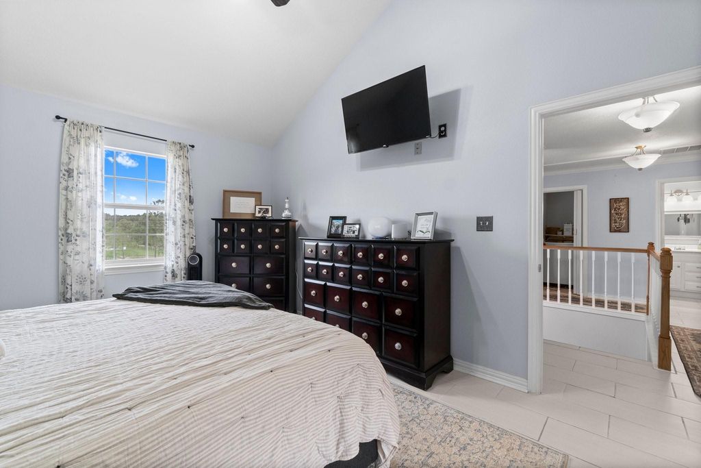Image 16 of property listing at 746 E Lake Drive, Livingston, TX 77351