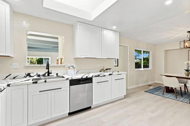 92 Welle Road, Crockett, CA 94525