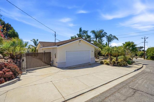 92 Welle Road, Crockett, CA 94525