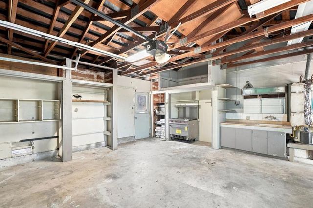 92 Welle Road, Crockett, CA 94525