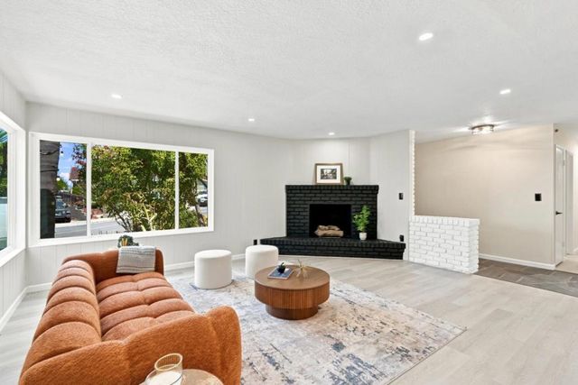 92 Welle Road, Crockett, CA 94525