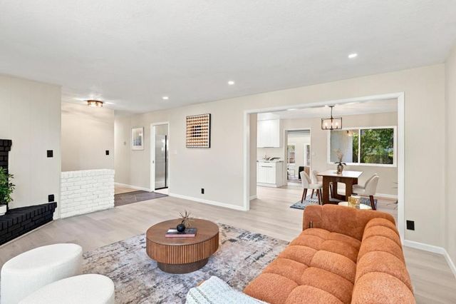 92 Welle Road, Crockett, CA 94525