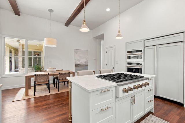 9001 Thickwoods CV, Austin, TX 78735