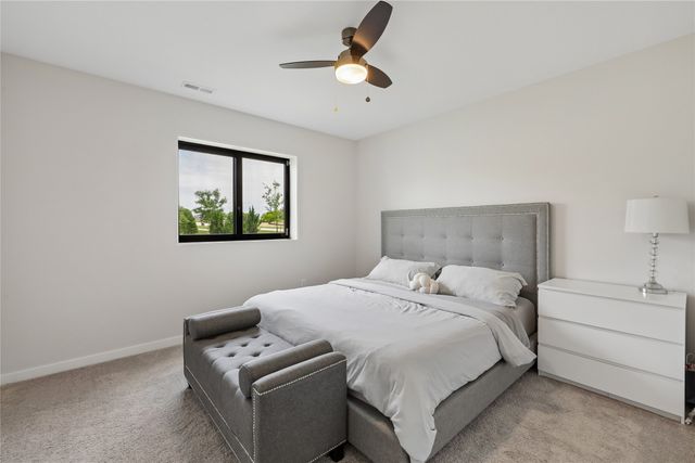 2985 Sunflower Drive, Waukee, IA 50263