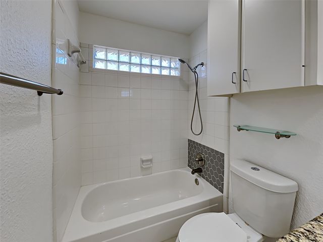 4322 Duck Pond Lane, Rowlett, TX 75088