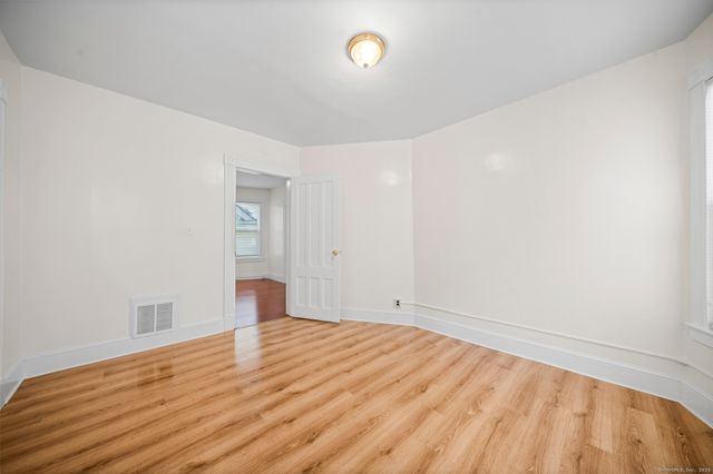 217 Woodlawn Terrace, Waterbury, CT 06710