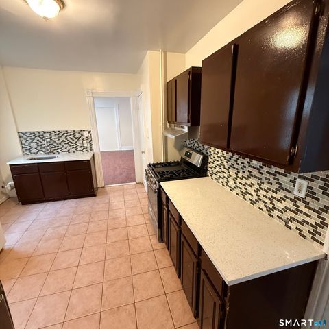 217 Woodlawn Terrace, Waterbury, CT 06710