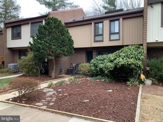 11854 S LAKES CT, Reston, VA 20191