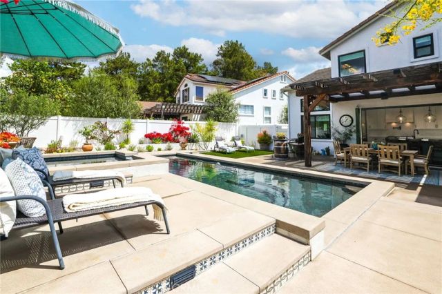 3 Tresaunce, Lake Forest, CA 92610