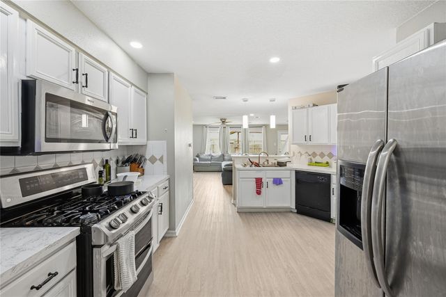 18215 Echo Mar Lane, Houston, TX 77084