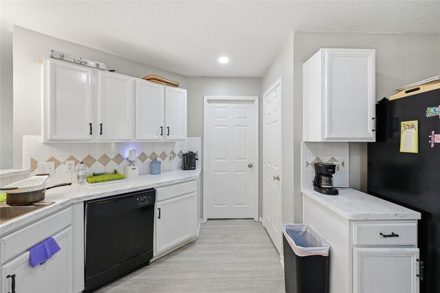 18215 Echo Mar Lane, Houston, TX 77084