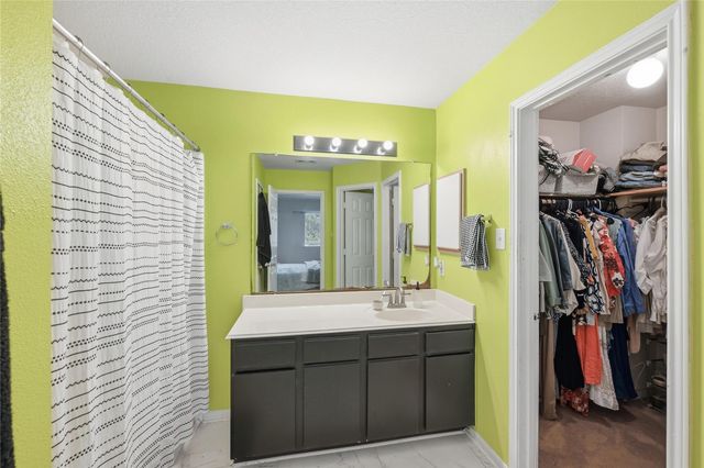 18215 Echo Mar Lane, Houston, TX 77084