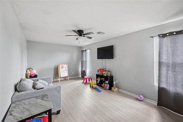 18215 Echo Mar Lane, Houston, TX 77084
