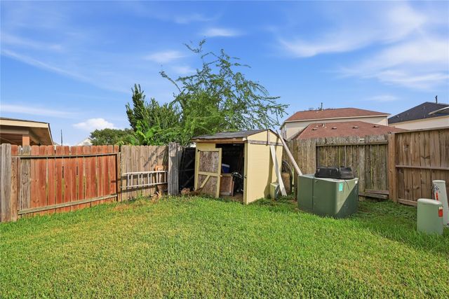 18215 Echo Mar Lane, Houston, TX 77084