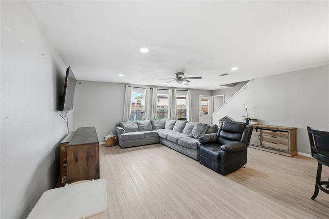 18215 Echo Mar Lane, Houston, TX 77084