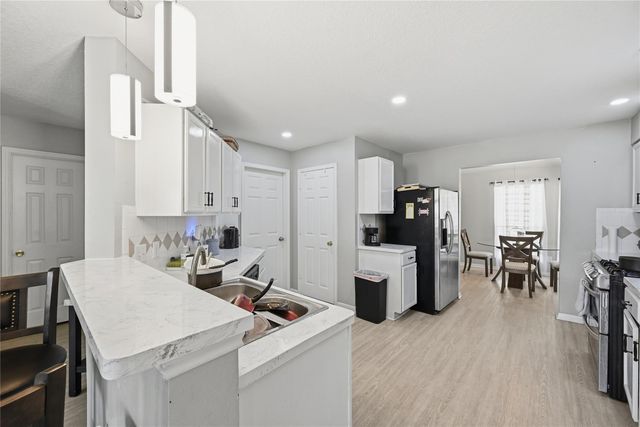 18215 Echo Mar Lane, Houston, TX 77084