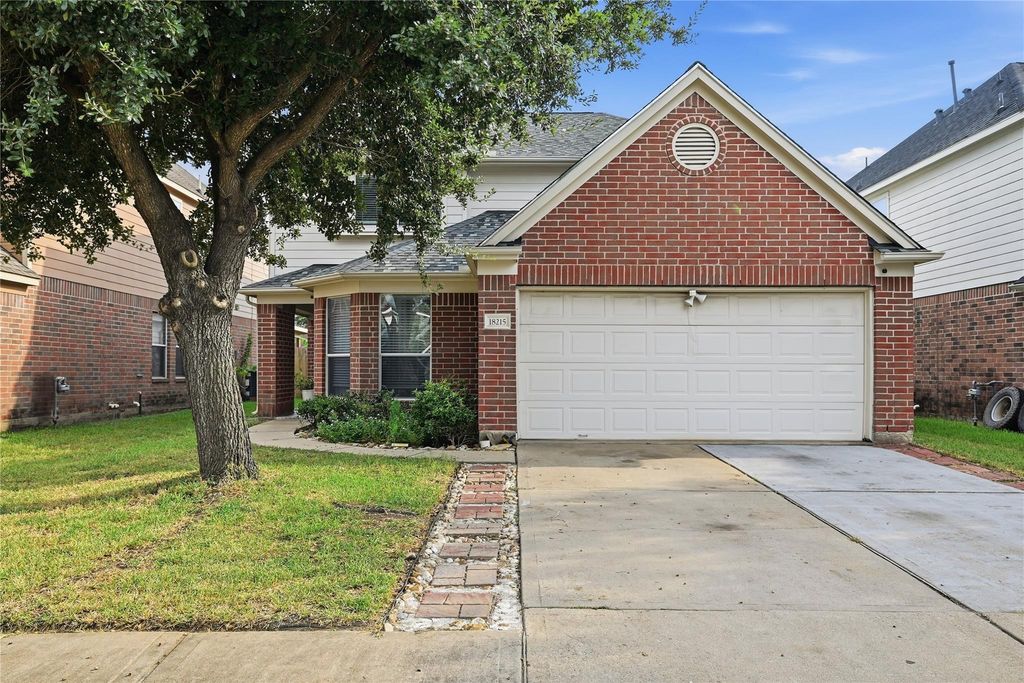 18215 Echo Mar Lane, Houston, TX 77084