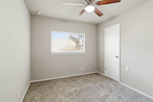 4086 WINTER SUNRISE DR, San Antonio, TX 78244