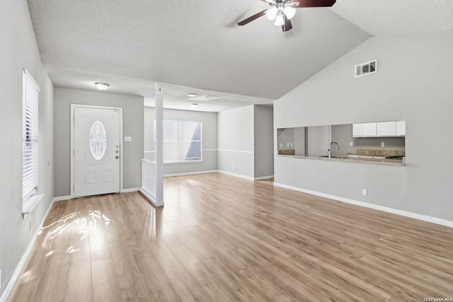 4086 WINTER SUNRISE DR, San Antonio, TX 78244