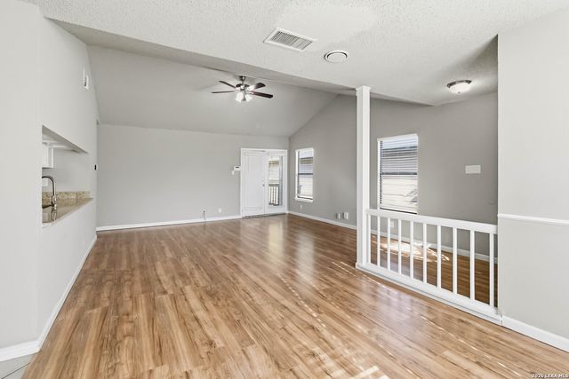 4086 WINTER SUNRISE DR, San Antonio, TX 78244