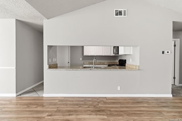 4086 WINTER SUNRISE DR, San Antonio, TX 78244