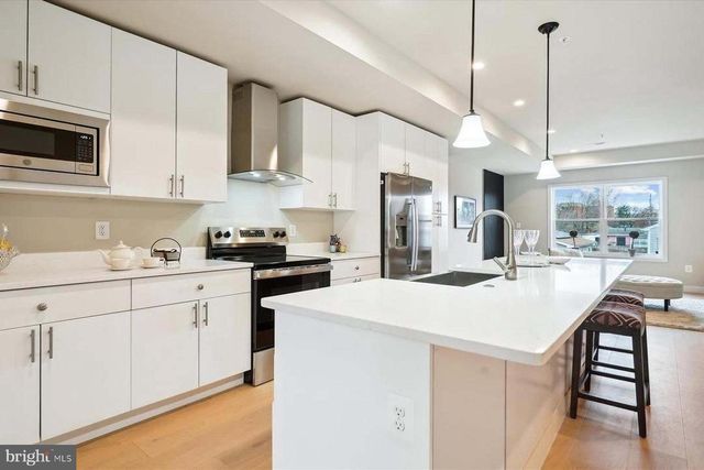 5046 ASTOR PL SE, Washington, DC 20019
