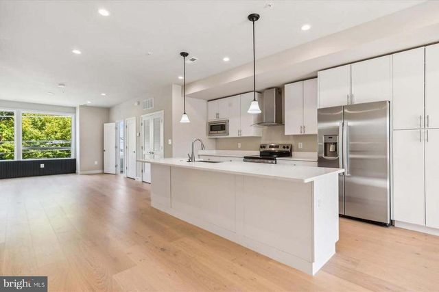 5046 ASTOR PL SE, Washington, DC 20019