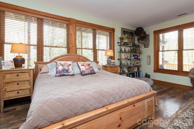 75 mypie Drive, Sylva, NC 28779