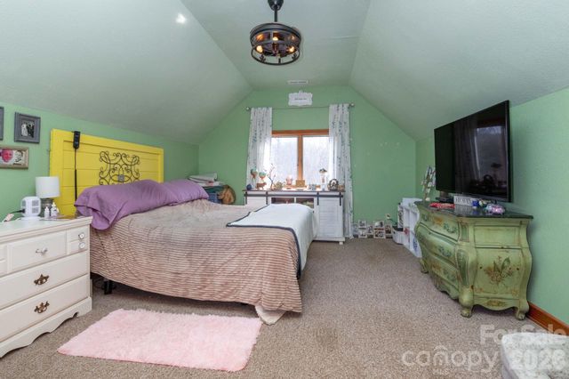 75 mypie Drive, Sylva, NC 28779