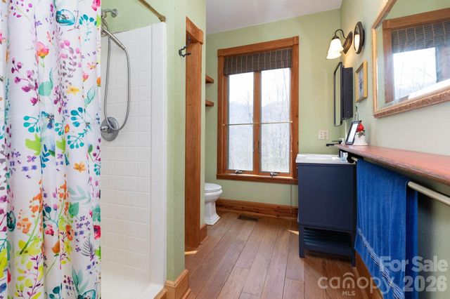 75 mypie Drive, Sylva, NC 28779