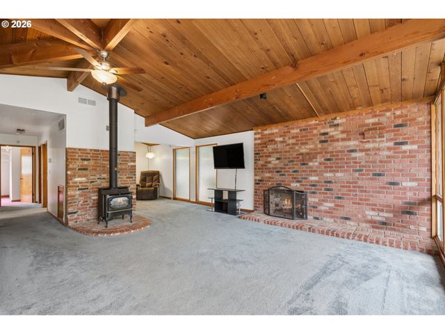 616 Se 175TH Pl, Portland, OR 97233