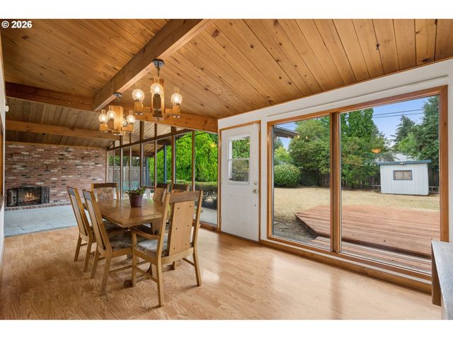 616 Se 175TH Pl, Portland, OR 97233