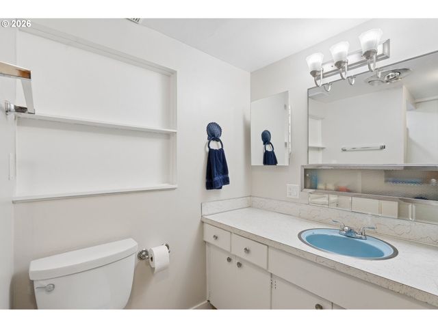 616 Se 175TH Pl, Portland, OR 97233