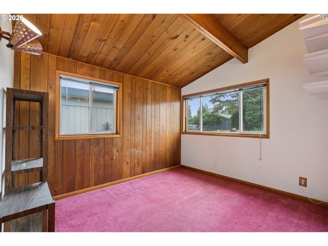 616 Se 175TH Pl, Portland, OR 97233