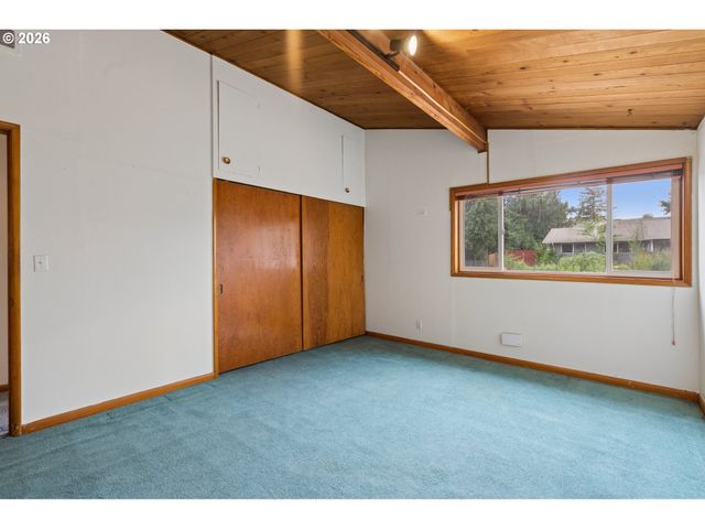 616 Se 175TH Pl, Portland, OR 97233