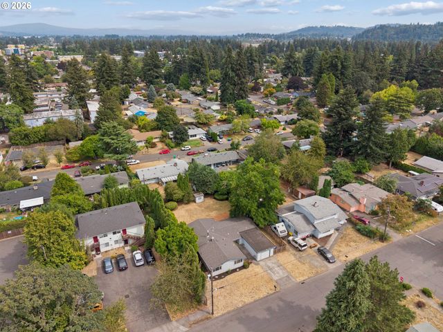 616 Se 175TH Pl, Portland, OR 97233
