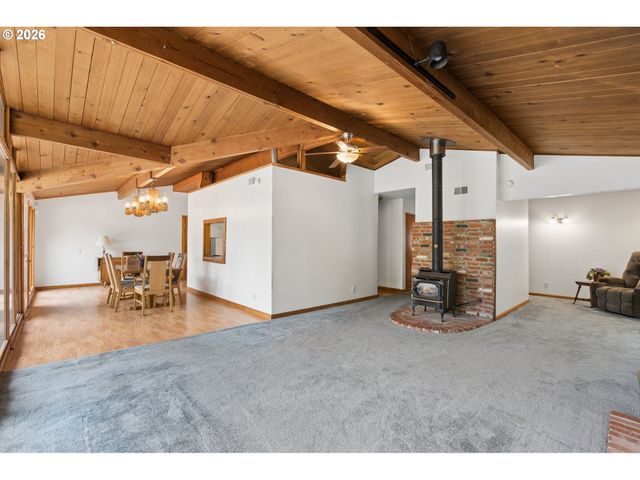616 Se 175TH Pl, Portland, OR 97233