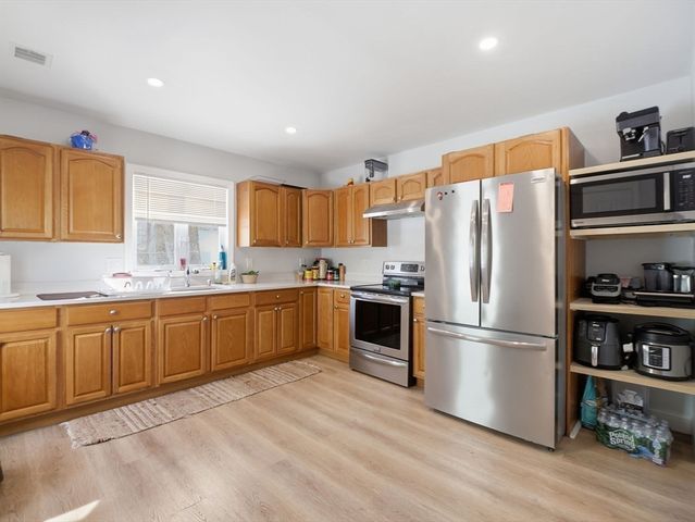 12-14 Dover St, Haverhill, MA 01830