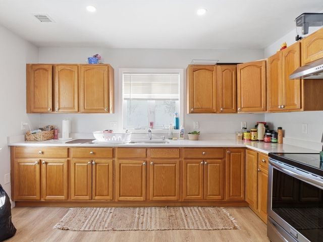 12-14 Dover St, Haverhill, MA 01830