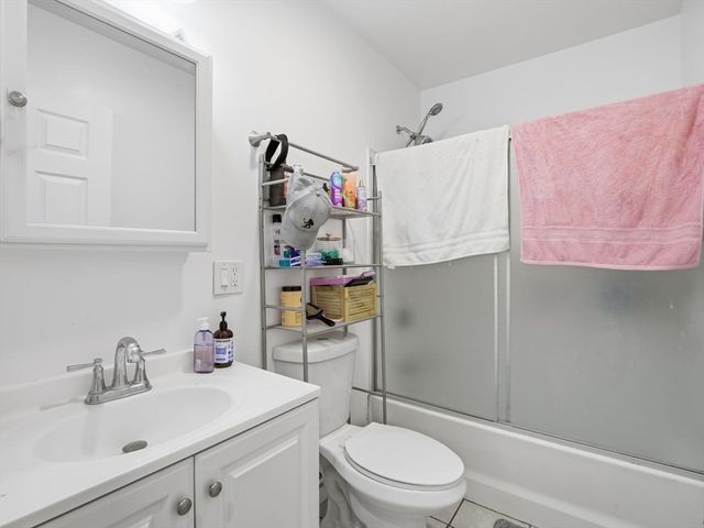 12-14 Dover St, Haverhill, MA 01830