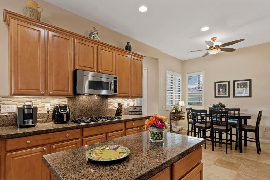 Image 9 of property listing at 81138 Avenida Lorena, Indio, CA 92203