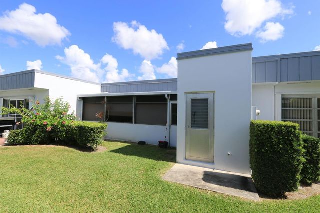 2886 Fernley Drive E 91, West Palm Beach, FL 33415