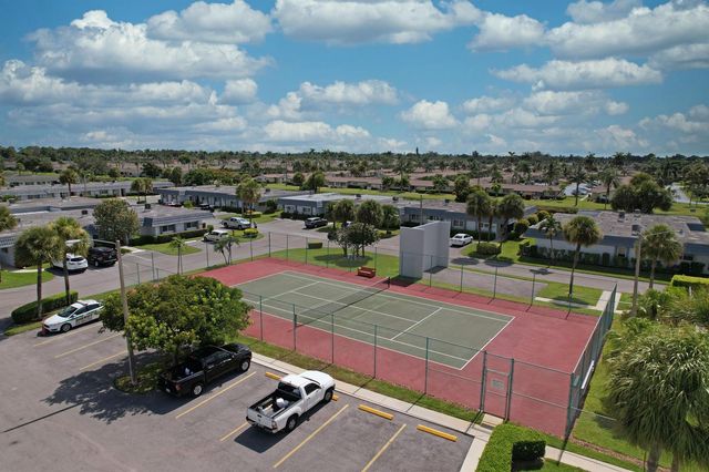 2886 Fernley Drive E 91, West Palm Beach, FL 33415