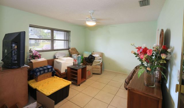 2886 Fernley Drive E 91, West Palm Beach, FL 33415